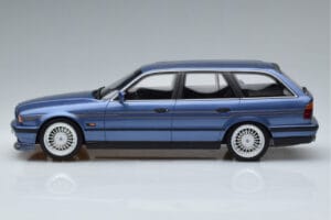 BMW Alpina B10 E34 4.0 Touring Modrý Otto 1:18 OT944 Pryskyřice – obrázek 3 z 6