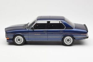 BMW Alpina B7S E12 Turbo Dark Sapphire Modrá Metalická Otto 1:18 OT640 Pryskyřice – obrázek 3 z 6