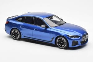 BMW i4 M50 G26 Modrý Otto 1:18 OT453 Pryskyřice – obrázek 4 z 6