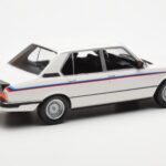 BMW M535i E12 Bílý Norev 1:18 - image 2 of 5