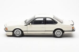 BMW M635 CSi E24 Bílý Dealer Edition AUTOart 1:18 80430145829 Kov – obrázek 4 z 8