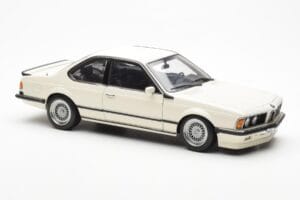 BMW M635 CSi E24 Bílý Dealer Edition AUTOart 1:18 80430145829 Kov – obrázek 6 z 8