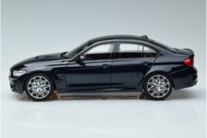 BMW M3 F80 Competition Modrý Norev 1:18 183236 Kov – obrázek 4 z 7