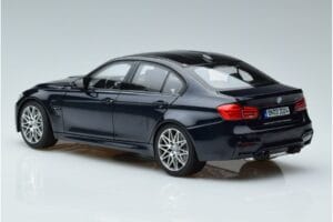 BMW M3 F80 Competition Modrý Norev 1:18 183236 Kov – obrázek 6 z 7