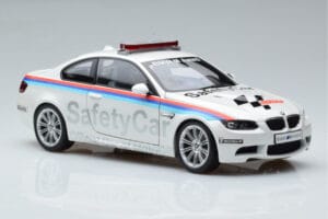 BMW M3 E92 MotoGP Safety Car 2008 Kyosho 1:18 08736GP Kov – obrázek 5 z 7
