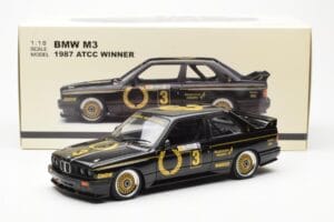 BMW M3 E30 #3 J. Richards Austrian Airlines ATCC 1987 AUTOart 1:18 88745 Kov – obrázek 8 z 8
