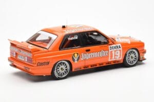 BMW M3 E30 #19 A. Hahne Jägermeister DTM 1992 AUTOart 1:18 89248 Kov – obrázek 3 z 8
