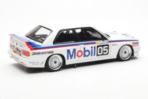BMW M3 E30 #5 P. Brock Mobil ATCC 1988 AUTOart 1:18 88845 Kov – obrázek 3 z 8
