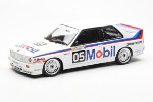 BMW M3 E30 #5 P. Brock Mobil ATCC 1988 AUTOart 1:18