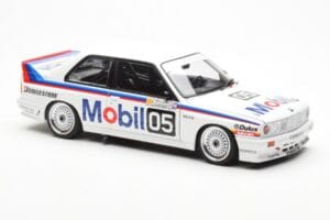 BMW M3 E30 #5 P. Brock Mobil ATCC 1988 AUTOart 1:18 88845 Kov – obrázek 6 z 8
