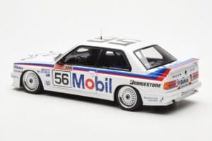 BMW M3 E30 #56 P. Brock / J. Richards Mobil Bathurst 1000 1988 AUTOart 1:18 88847 Kov – obrázek 7 z 9