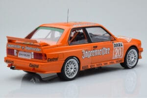 BMW M3 E30 Jagermeister #20 W. Gardner DTM Nurburgring 1992 IXO 1:18 18RMC082B Kov – obrázek 2 z 6