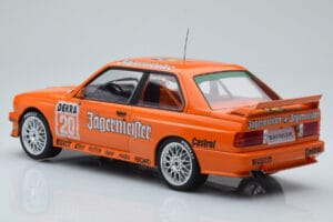BMW M3 E30 Jagermeister #20 W. Gardner DTM Nurburgring 1992 IXO 1:18 18RMC082B Kov – obrázek 5 z 6