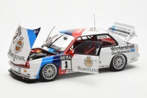 BMW M3 E30 #3 J. Cecotto Warsteiner DTM 1991 AUTOart 1:18 89145 Kov – obrázek 2 z 8