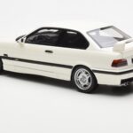 BMW M3 E36 Lightweight Bílý Otto 1:18 - image 5 of 6