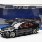 BMW M3 E46 Černý AUTOart 1:18 - image 8 of 8