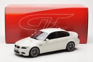 BMW M3 E90 Sedan Bílý GT Spirit 1:18 GT053 Pryskyřice – obrázek 6 z 6