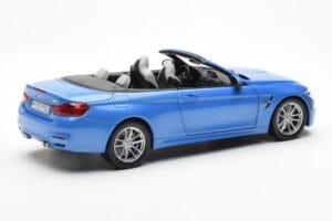 BMW M4 F83 Kabriolet Yas Marina Modrý Paragon 1:18 80432339612 Kov – obrázek 3 z 8