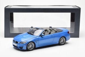 BMW M4 F83 Kabriolet Yas Marina Modrý Paragon 1:18 80432339612 Kov – obrázek 8 z 8