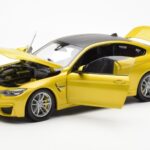 BMW M4 F82 Austin Žlutý Metallic Paragon 1:18 - image 2 of 8