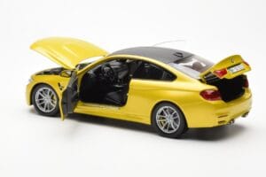 BMW M4 F82 Austin Žlutý Metallic Paragon 1:18 80432339606 Kov – obrázek 5 z 8