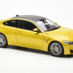 BMW M4 F82 Austin Žlutý Metallic Paragon 1:18 - image 6 of 8