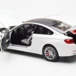 BMW M4 F82 Frozen Brilliant Bílý Paragon 1:18 PA-97101 - image 5 of 8