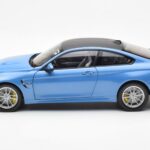 BMW M4 F82 Yas Marina Modrý Paragon 1:18 PA-97102 - image 4 of 8