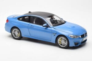BMW M4 F82 Yas Marina Modrý Paragon 1:18 PA-97102 Kov – obrázek 6 z 8