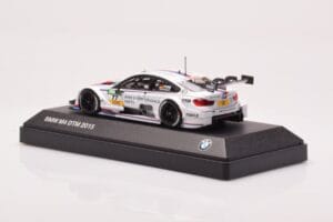 BMW M4 F82 #77 M. Tomczyk BMW M Performance Parts DTM 2015 Minichamps 1:43 80422405594 Kov – obrázek 3 z 4