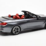 BMW M4 F83 Kabriolet Šedý GT Spirit 1:18 GT081 - image 2 of 6