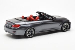 BMW M4 F83 Kabriolet Šedý GT Spirit 1:18 GT081 Pryskyřice – obrázek 2 z 6