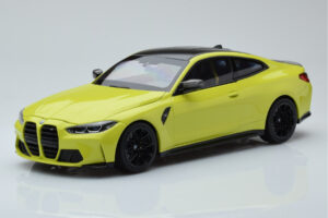 BMW M4 G82 Žlutý Edice Prodejce Minichamps 1:18