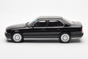 BMW M5 E34 Černý Otto 1:18 OT690 Pryskyřice – obrázek 3 z 6