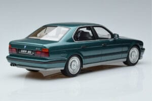 BMW M5 E34 Cecotto Edition Zelený Otto 1:18 OT968 Pryskyřice – obrázek 2 z 6