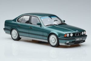 BMW M5 E34 Cecotto Edition Zelený Otto 1:18 OT968 Pryskyřice – obrázek 4 z 6