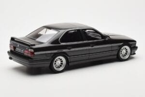 BMW M5 E34 Hartge H5 V12 Diamond Černý Metallic Otto 1:18 OT362 Pryskyřice – obrázek 2 z 6