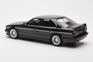 BMW M5 E34 Hartge H5 V12 Diamond Černý Metallic Otto 1:18 OT362 Pryskyřice – obrázek 5 z 6