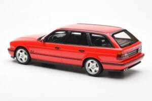 BMW M5 E34 Touring Červený Otto 1:18 OT951 Pryskyřice – obrázek 5 z 6