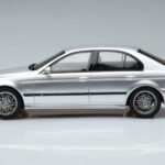BMW M5 E39 Stříbrný Otto 1:18 - image 3 of 7