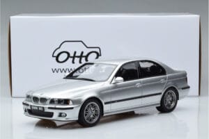 BMW M5 E39 Stříbrný Otto 1:18 OT747B Pryskyřice – obrázek 7 z 7