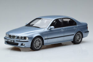 BMW M5 E39 Silverwater Modrý Otto 1:18