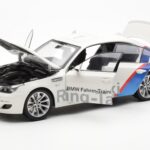 BMW M5 E60 Ring Taxi Nurburgring Kyosho 1:18 08593RT - image 2 of 8