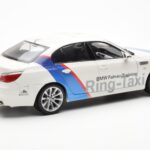 BMW M5 E60 Ring Taxi Nurburgring Kyosho 1:18 08593RT - image 3 of 8