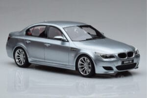 BMW M5 E60 Stříbrný Otto 1:18 OT426 Pryskyřice – obrázek 4 z 6