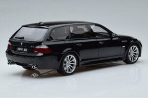 BMW M5 E61 Touring Černý Otto 1:18 OT1020 Pryskyřice – obrázek 2 z 6