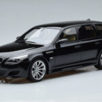 BMW M5 E61 Touring Černý Otto 1:18