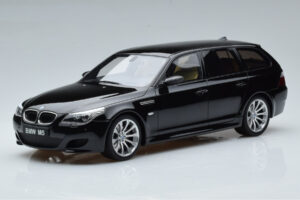 BMW M5 E61 Touring Černý Otto 1:18