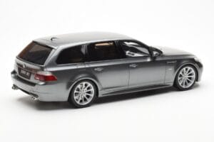 BMW M5 E61 Touring Šedý Otto 1:18 OT189 Pryskyřice – obrázek 2 z 6