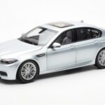 BMW M5 F10 Silverstone Stříbrný Paragon 1:18 80432186353